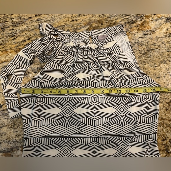 Ellie Kai Women Black/White Sleeveless Keyhole Printed Blouse Top Size 2 - Picture 8 of 9